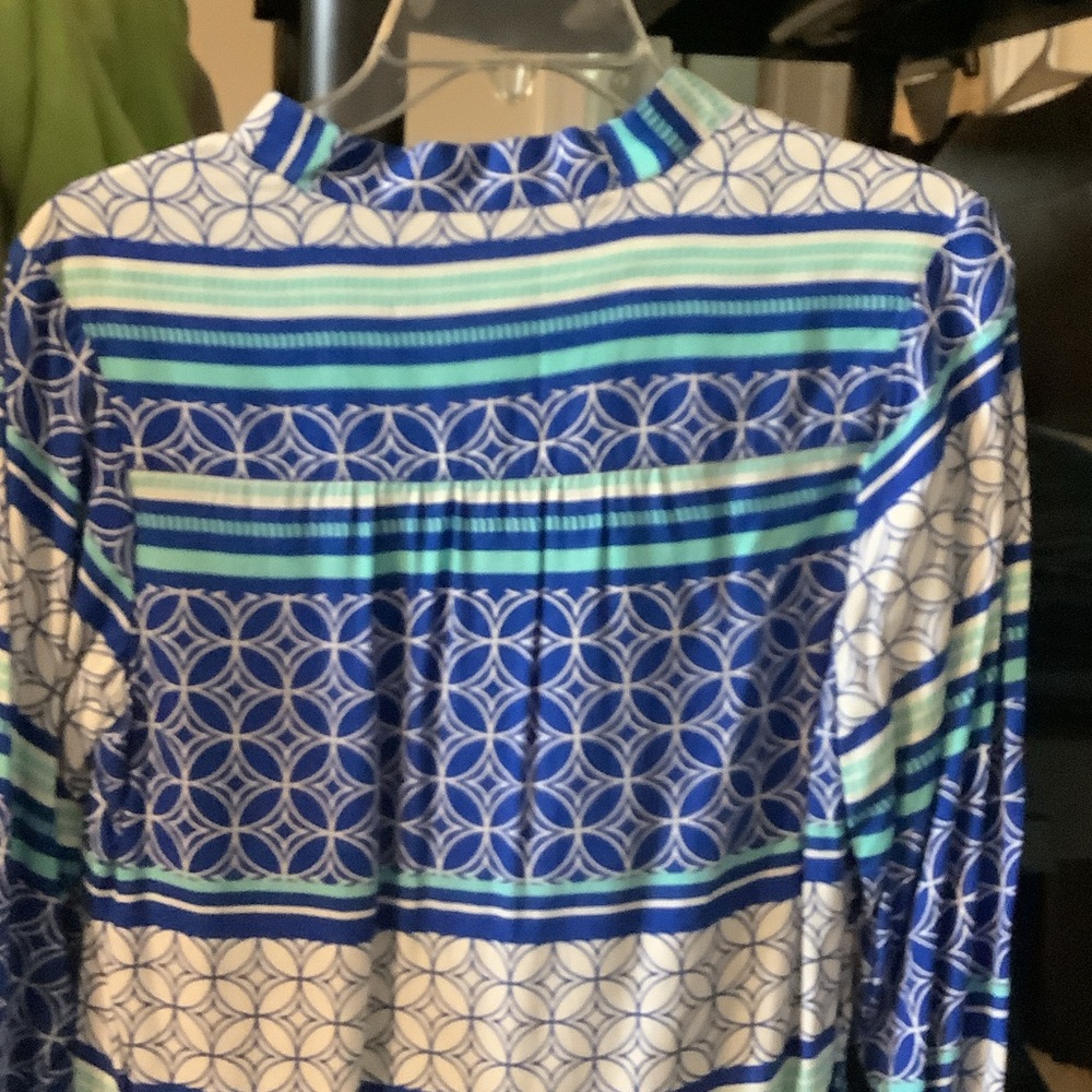 Escapada Blue and White Geometric Tunic - Picture 6 of 7